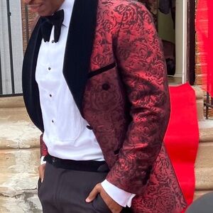 White formal button down shirt with black buttons